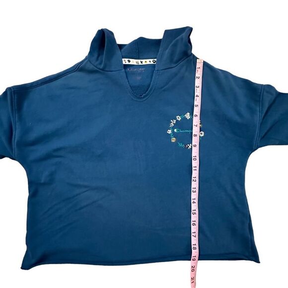 Champion ~ Turquoise/Teal Blue vneck cropped hooded sweatshirt ~ size Small - Picture 10 of 11
